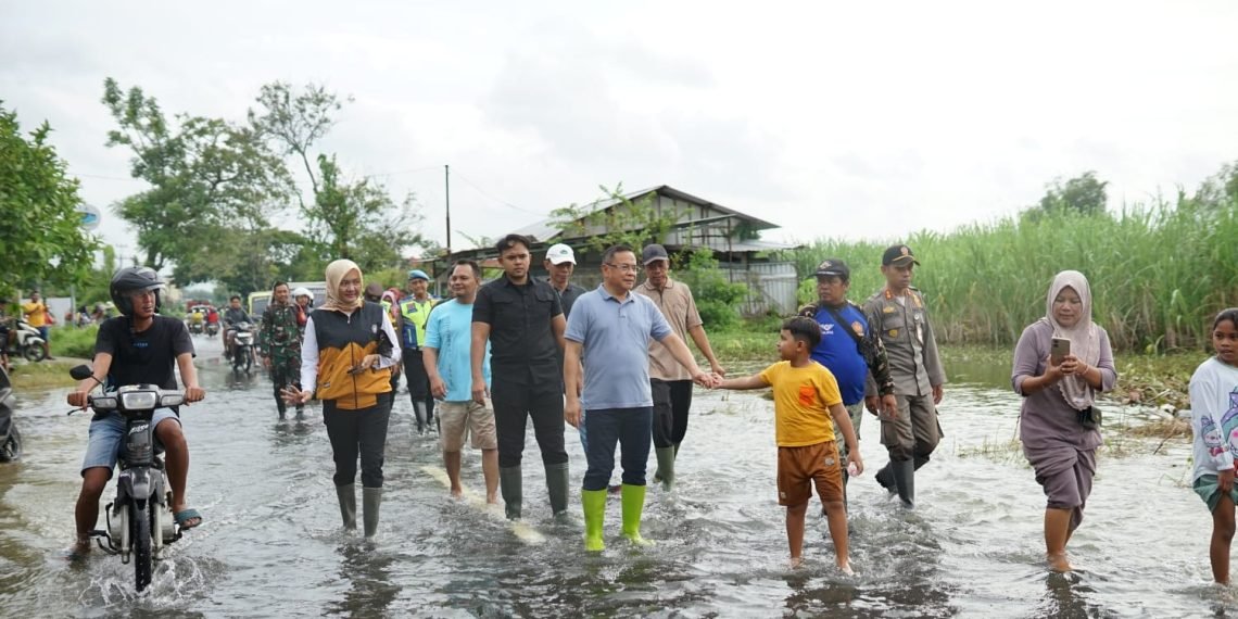 Banjir Pati Jadi Perhatian Nasional, Bupati Sudewo Bersama BNPB dan DPR RI Turun Langsung ke Lapangan
