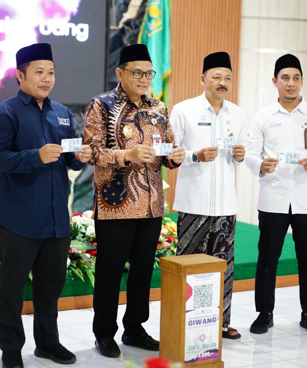 Gerakan Wakaf Uang GIWANG Diluncurkan, Plt. Bupati Pati Ajak Masyarakat Perkuat Solidaritas Sosial