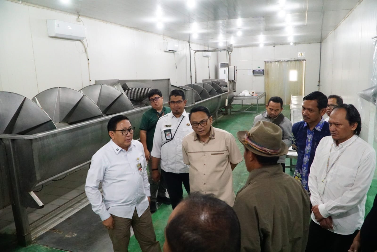 Krisis Anak Ayam Terjawab: Pati Amankan Pasokan 1.000 Box DOC per Minggu untuk Peternak Mandiri