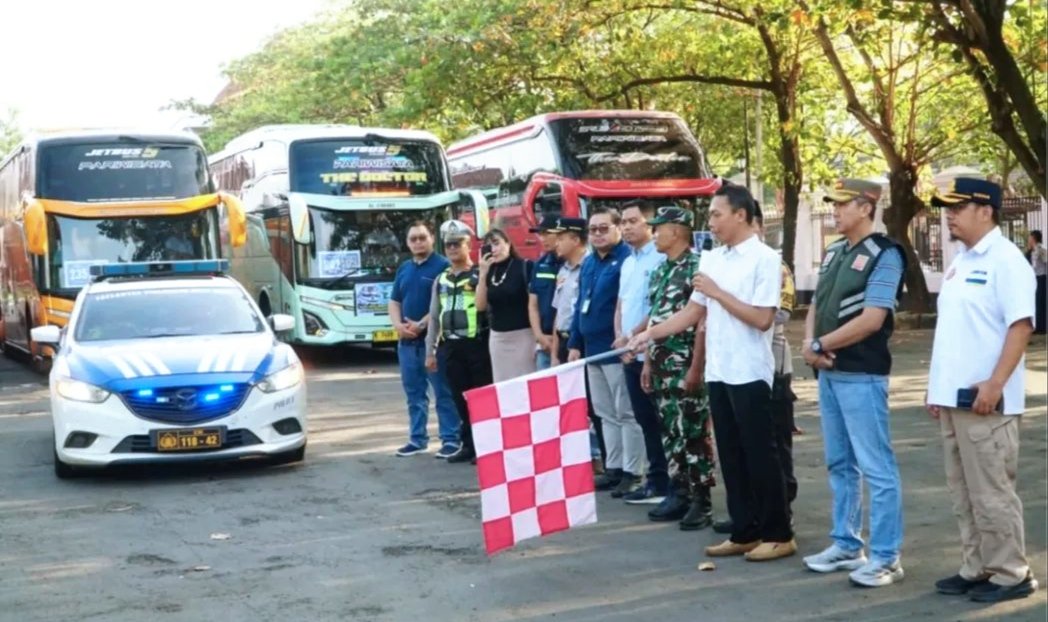 16 Bus Mudik Gratis Dilepas dari Pendopo Pati, Ratusan Perantau Pulang Kampung Lebih Nyaman