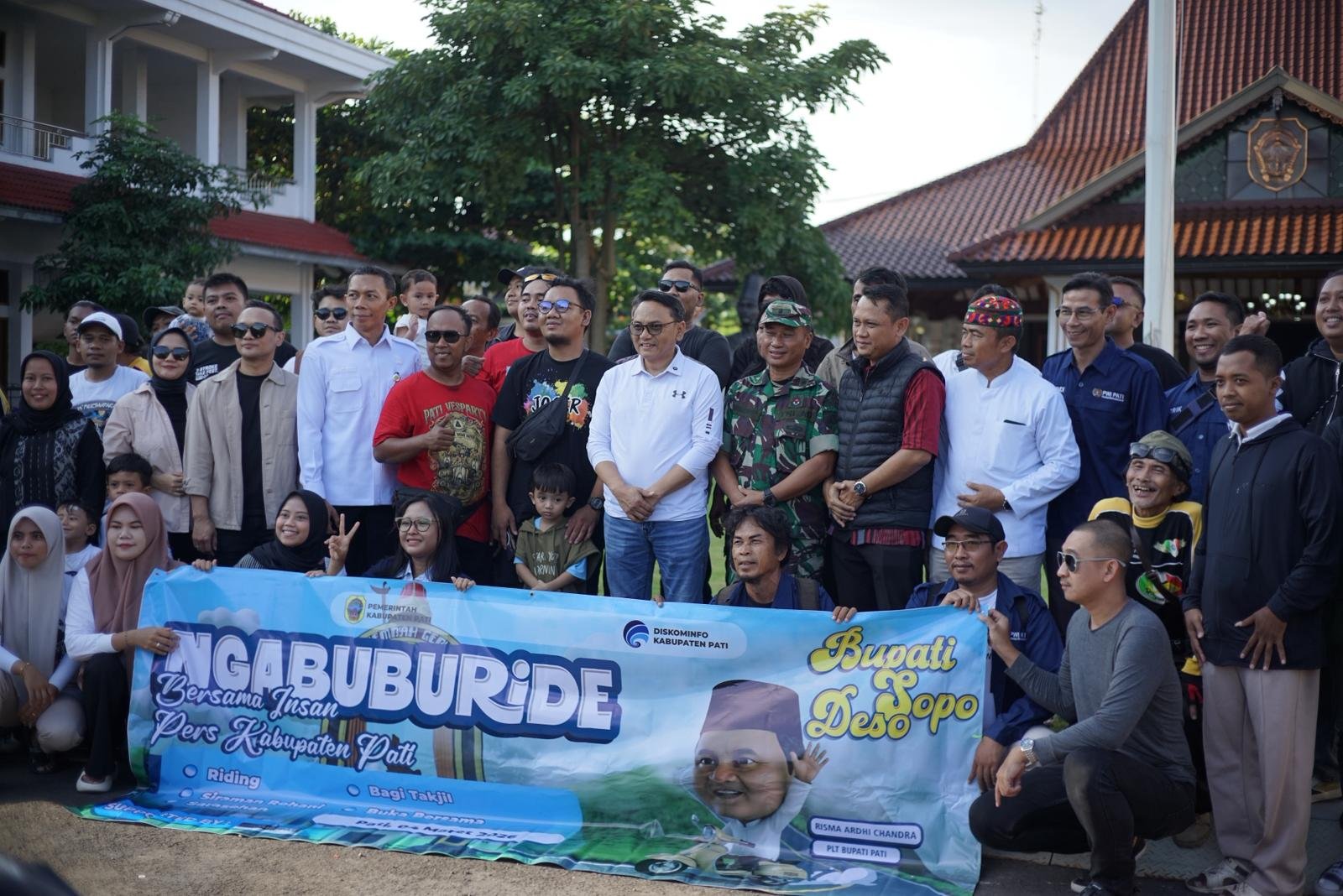 Ngabuburide Pati Serbu Jalanan Ramadan, Ratusan Takjil Ludes dan Festival UMKM Resmi Dibuka